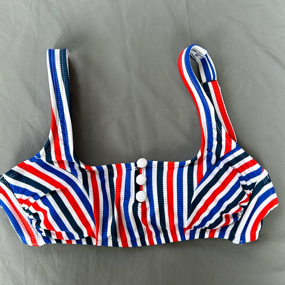 Xhiliration Women’s Juniors bikini top. Size D/DD. Bralette Red/Blue Stripes - Picture 2 of 7